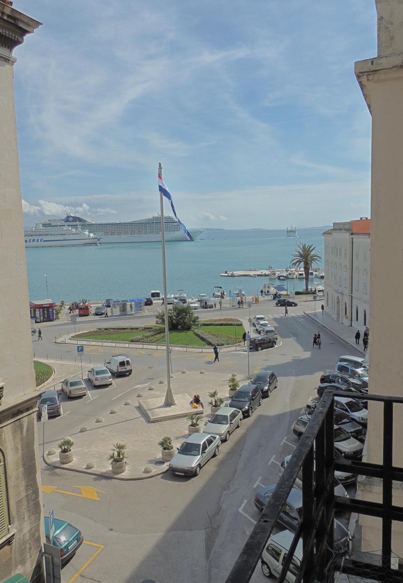 Apartments & Rooms Graso Сплит Стая снимка